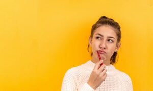 Sometimes when it is time for bed, you are so tired that you wonder if you should waste time and energy brushing your teeth before falling asleep. After all, you can brush when you wake up in the morning. The truth? Those few minutes spent brushing your teeth at bedtime are critical to oral health.